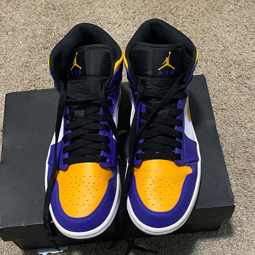 Nike Black and Purple Sneakers - Picture 4 of 5